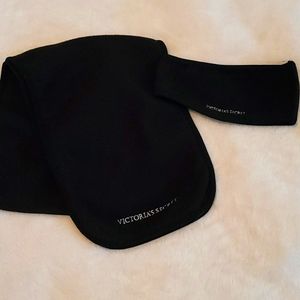 Fleece head band and scarf set.